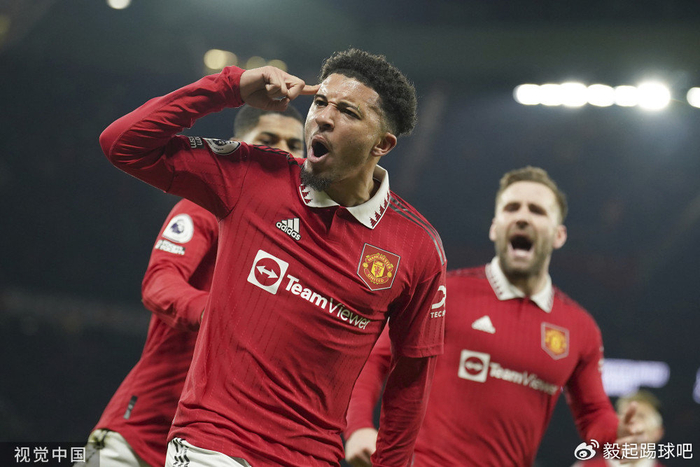 曼联今夏引援计划明确：左后卫与中场目标锁定