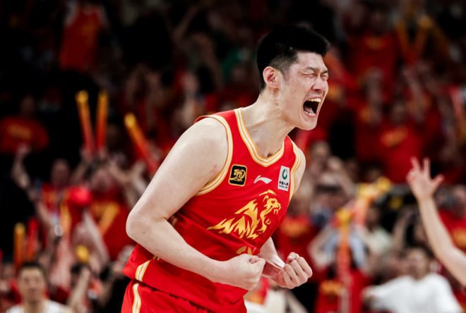 广厦双杀江苏塔克33+率队狂胜35+刷新主场不败纪