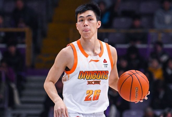 广厦双杀江苏塔克33+率队狂胜35+刷新主场不败纪